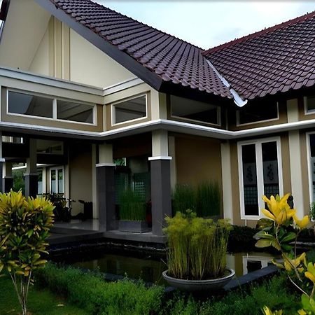 Wonua Monapa Hotel Resort Kendari Dış mekan fotoğraf