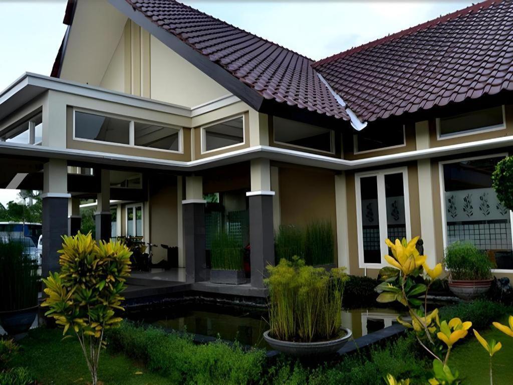 Wonua Monapa Hotel Resort Kendari Dış mekan fotoğraf