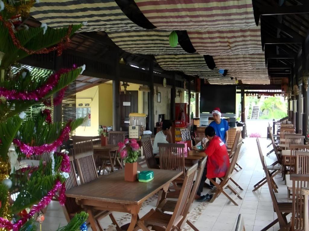 Wonua Monapa Hotel Resort Kendari Dış mekan fotoğraf