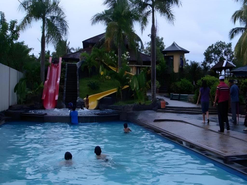 Wonua Monapa Hotel Resort Kendari Dış mekan fotoğraf