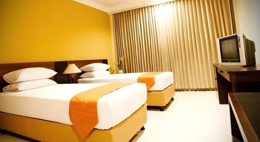 Wonua Monapa Hotel Resort Kendari Dış mekan fotoğraf