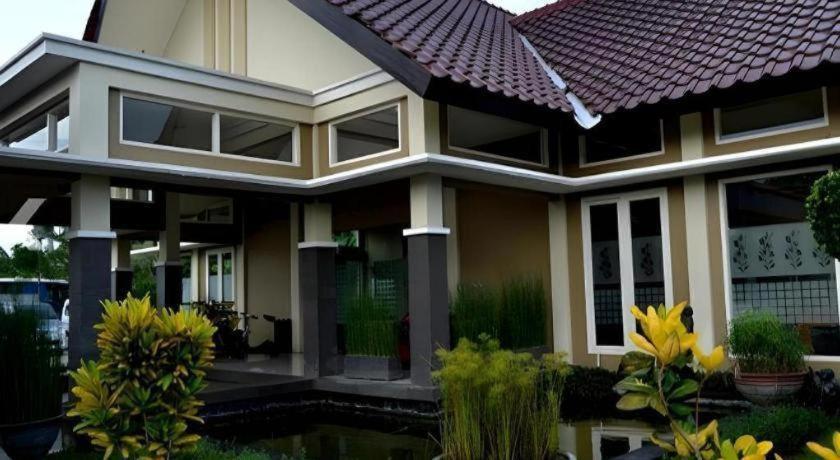 Wonua Monapa Hotel Resort Kendari Dış mekan fotoğraf